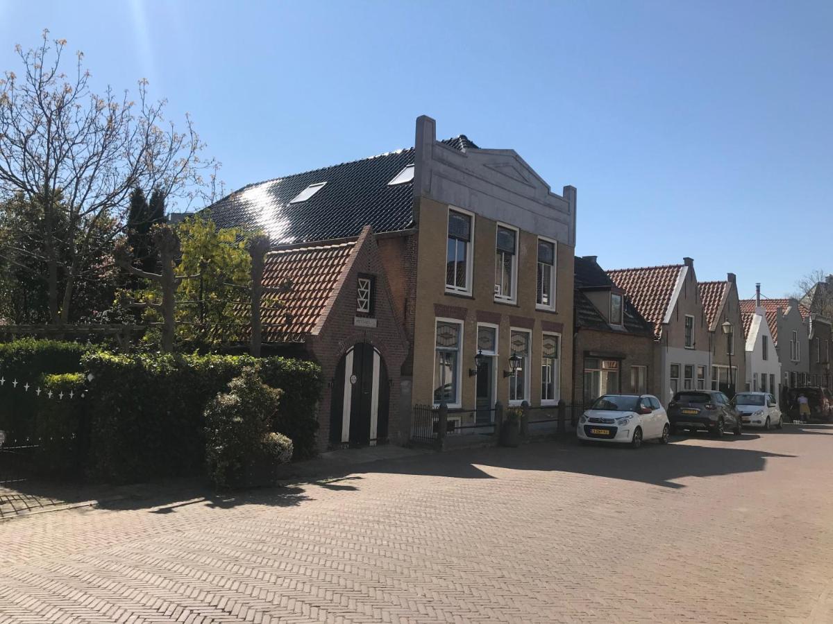 B&B Logeren Bij De Burgemeester Stad aan 't Haringvliet 외부 사진
