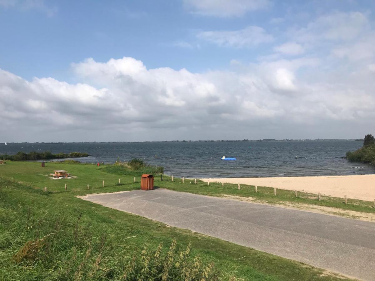 B&B Logeren Bij De Burgemeester Stad aan 't Haringvliet 외부 사진